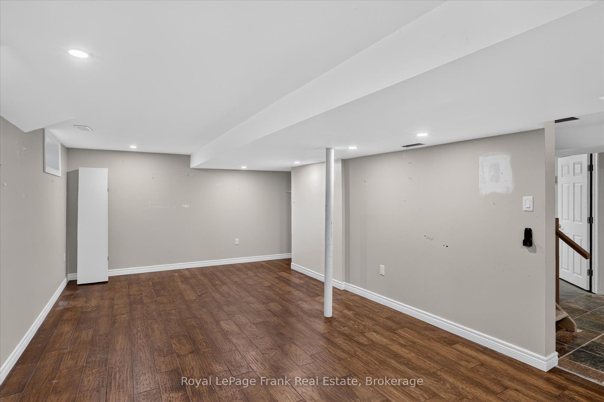 174 Sophia Street, Peterborough, Peterborough ON K9H 1E5