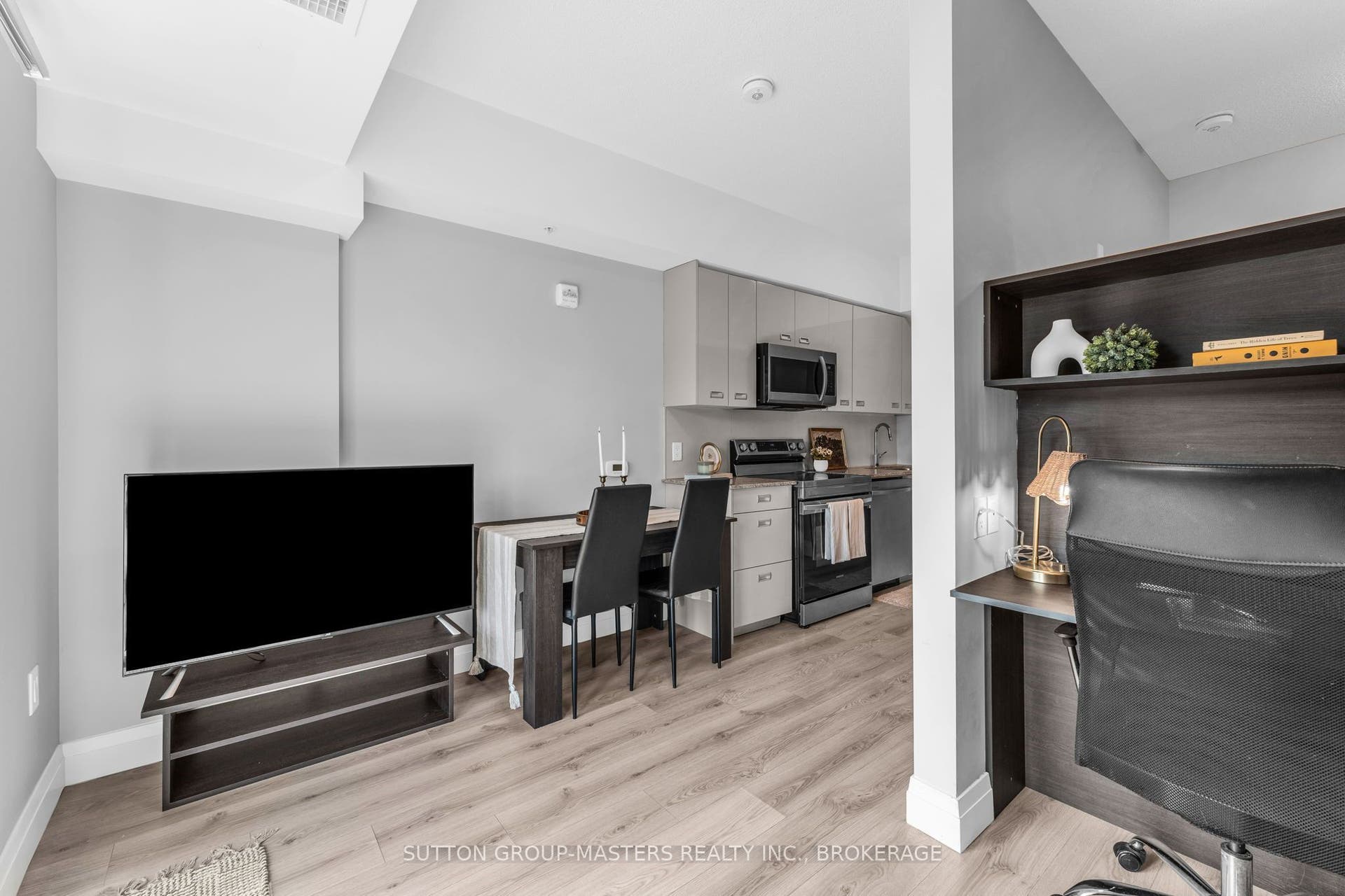 652 Princess Street, #211, Kingston, Frontenac ON K7L 1E5