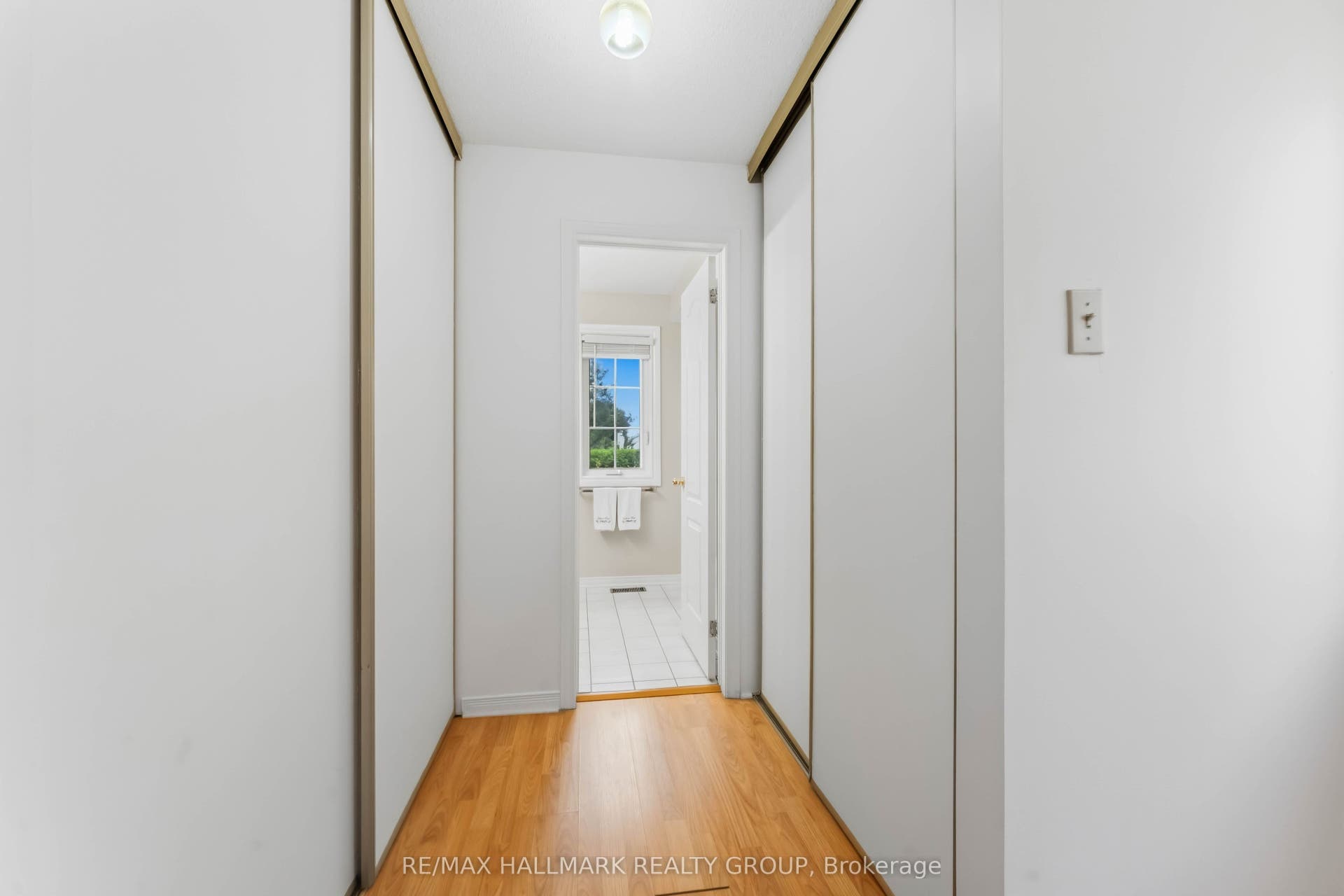 2053 ROLLING BROOK Drive, Orleans - Convent Glen And Area, Ottawa ON K1W 1C9