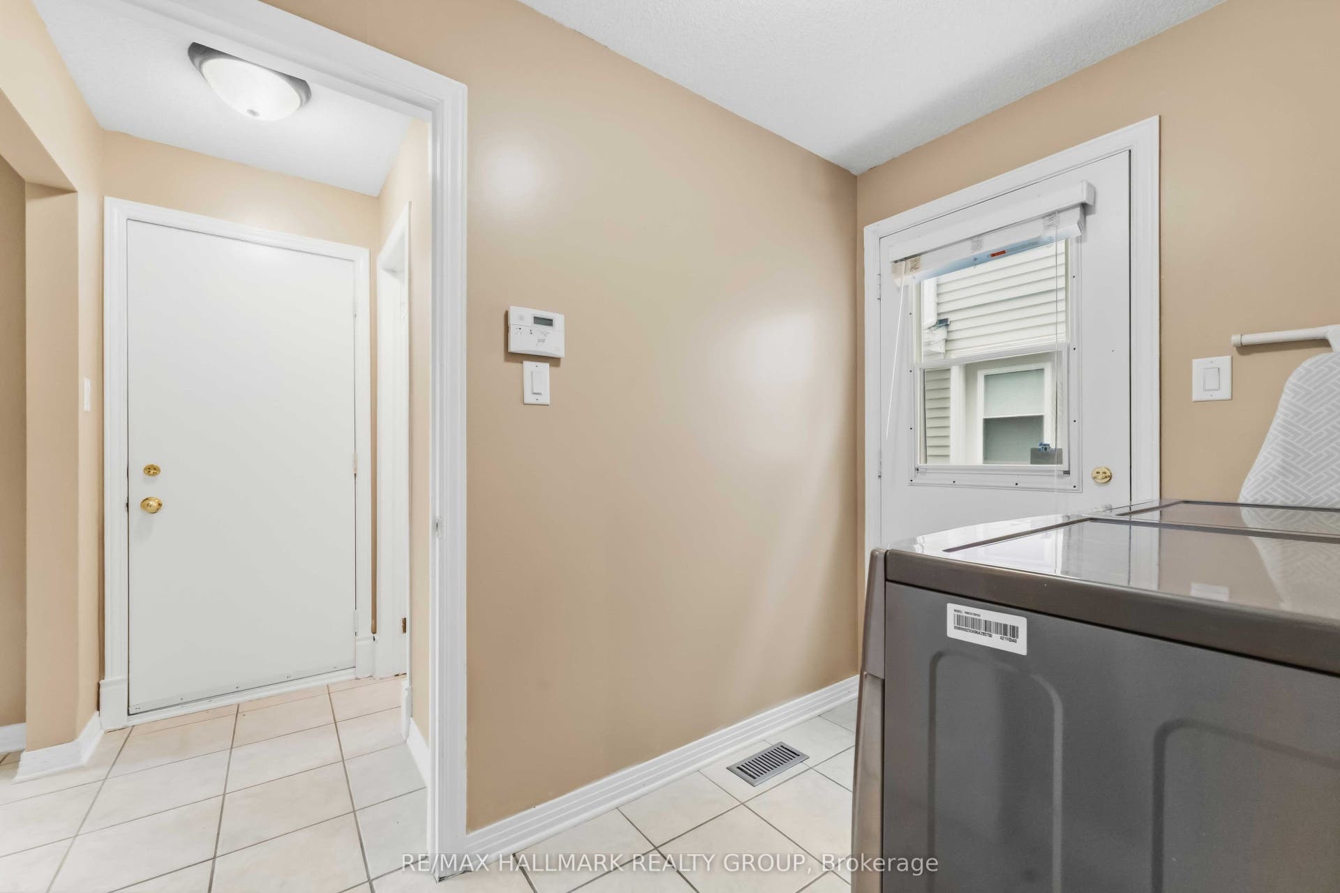 2053 ROLLING BROOK Drive, Orleans - Convent Glen And Area, Ottawa ON K1W 1C9