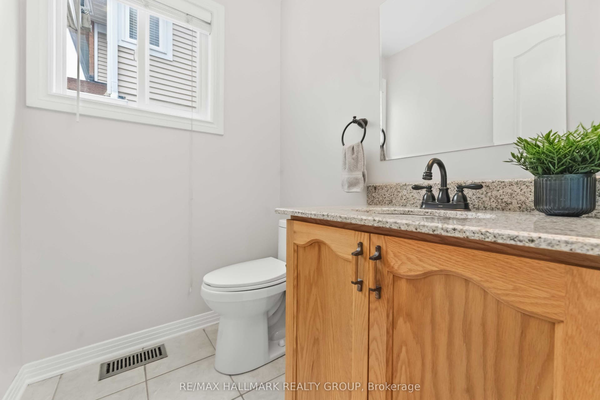 2053 ROLLING BROOK Drive, Orleans - Convent Glen And Area, Ottawa ON K1W 1C9