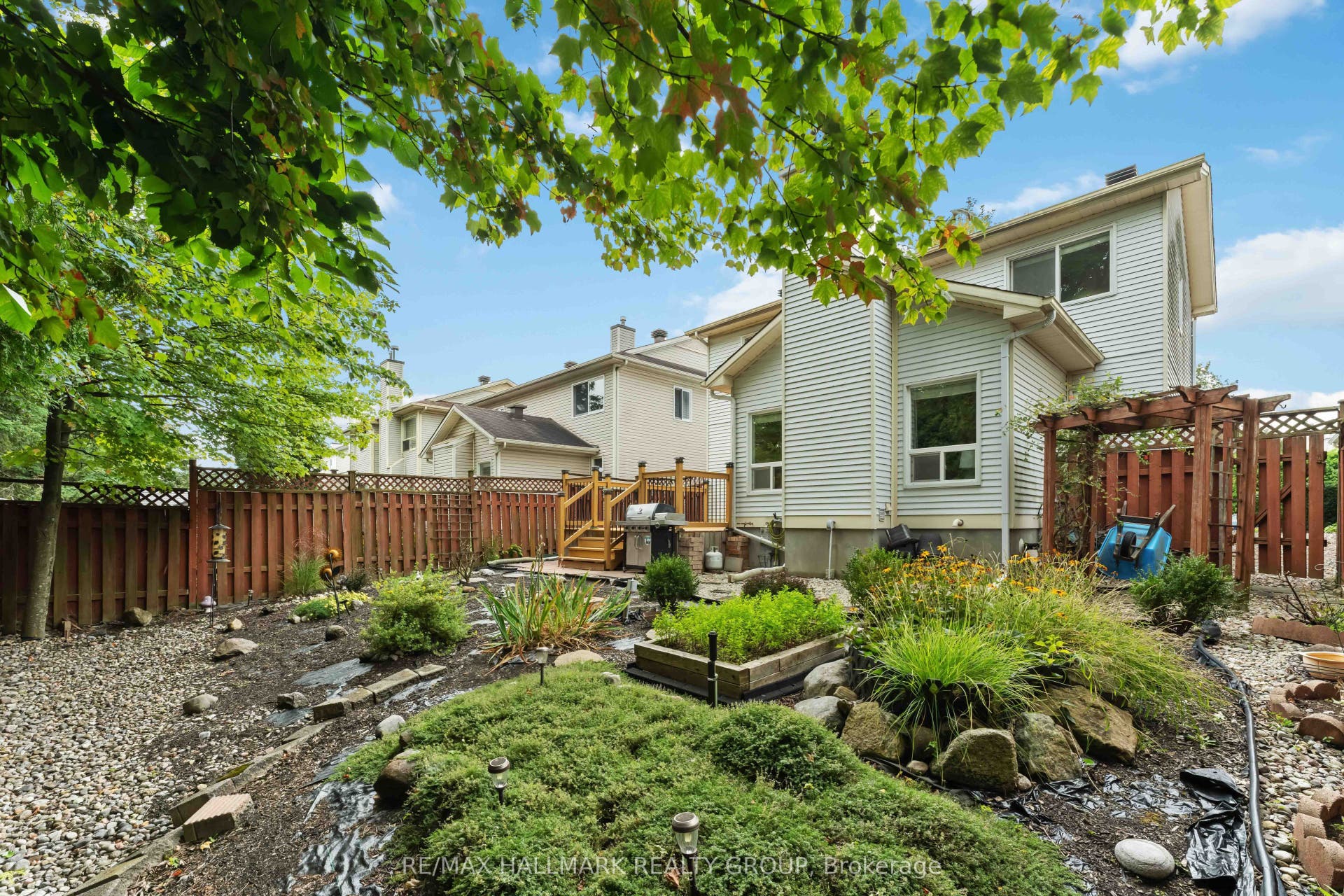 2053 ROLLING BROOK Drive, Orleans - Convent Glen And Area, Ottawa ON K1W 1C9