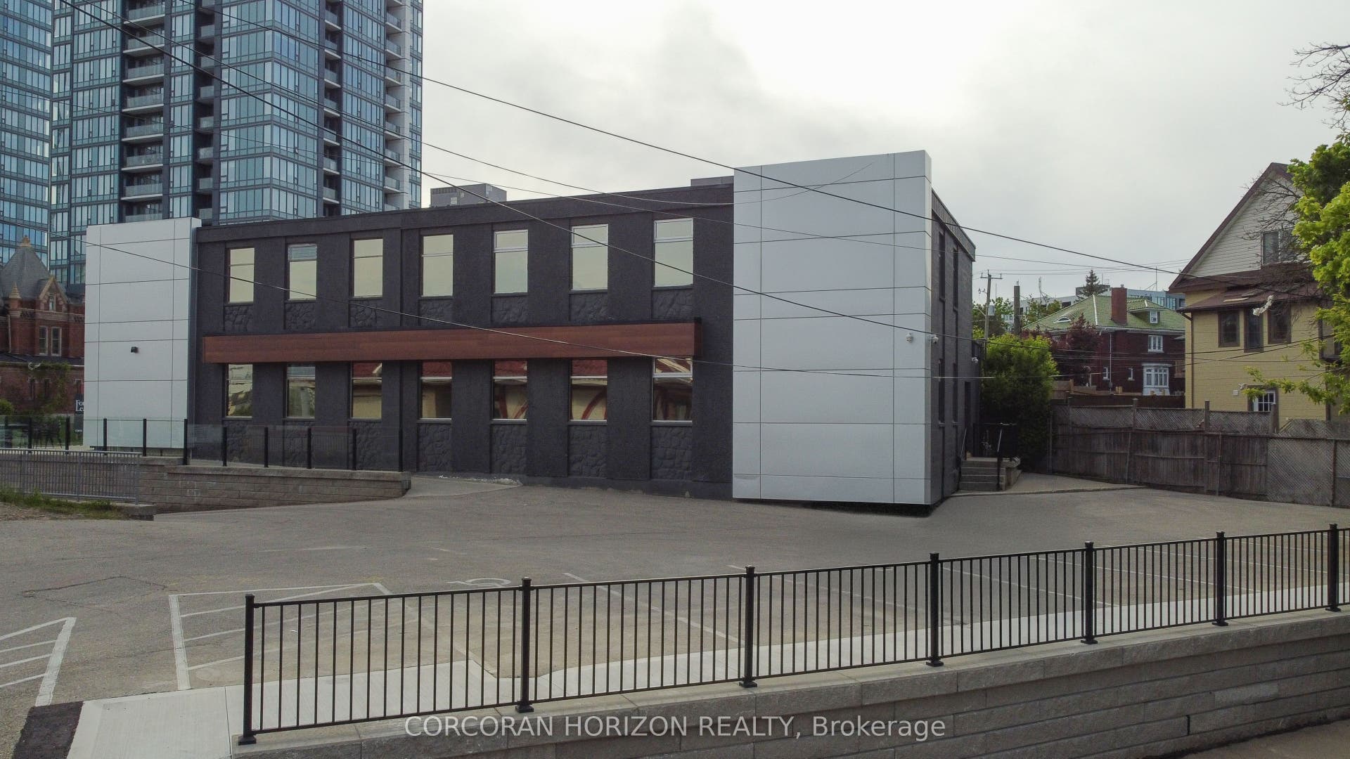 618 King Street W, Kitchener, Waterloo ON N2G 1C8 618 King Street W, Kitchener, Waterloo ON N2G 1C8