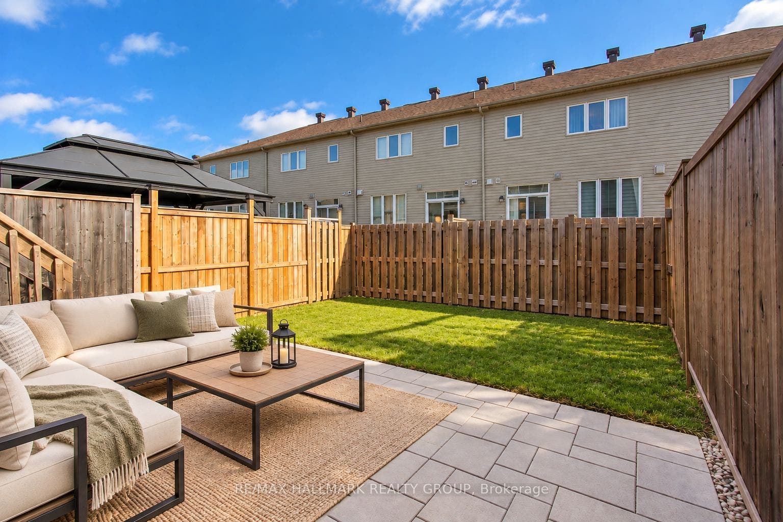 523 Thimbleberry Row, Orleans - Cumberland And Area, Ottawa ON K4A 1C2