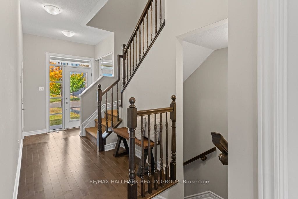 523 Thimbleberry Row, Orleans - Cumberland And Area, Ottawa ON K4A 1C2