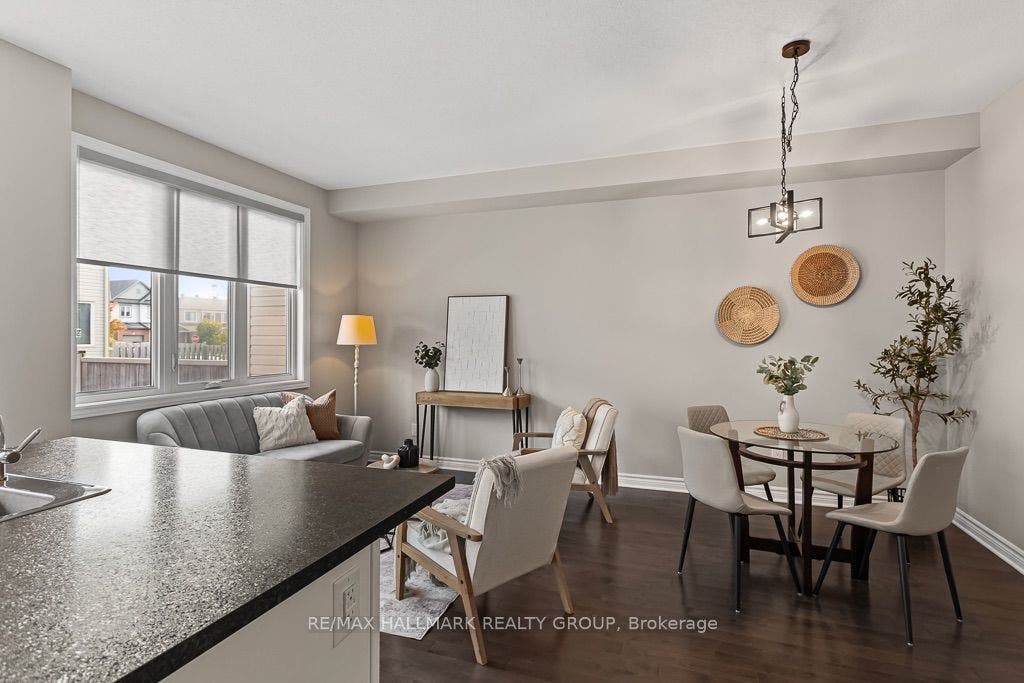 523 Thimbleberry Row, Orleans - Cumberland And Area, Ottawa ON K4A 1C2