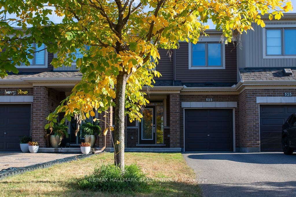 523 Thimbleberry Row, Orleans - Cumberland And Area, Ottawa ON K4A 1C2