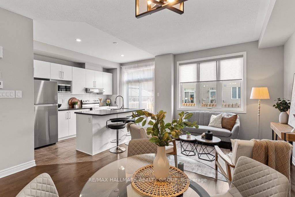 523 Thimbleberry Row, Orleans - Cumberland And Area, Ottawa ON K4A 1C2