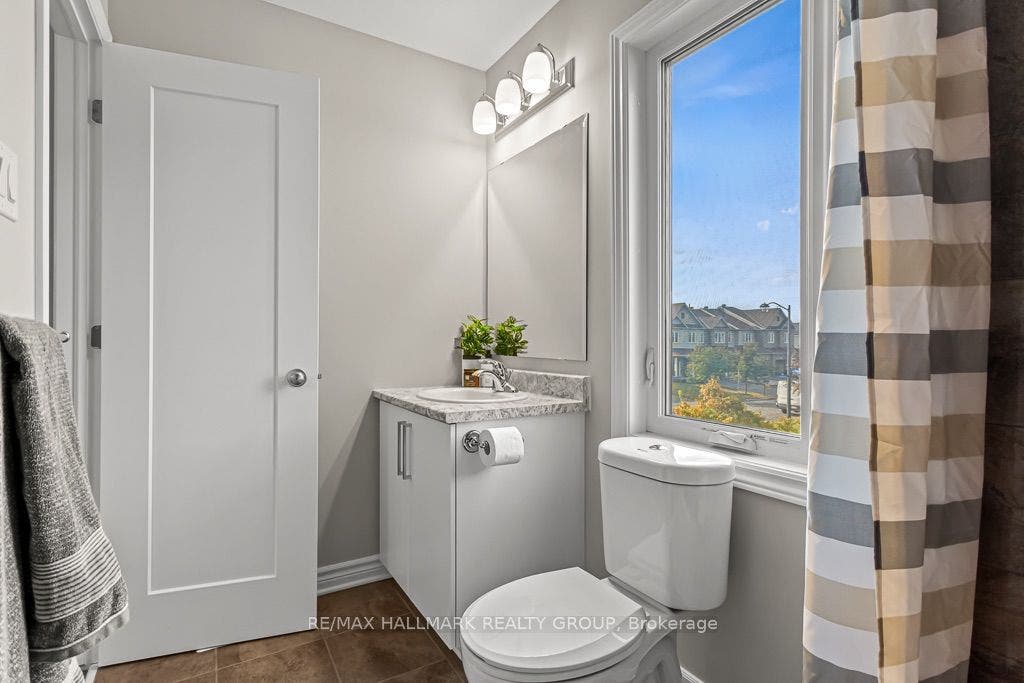 523 Thimbleberry Row, Orleans - Cumberland And Area, Ottawa ON K4A 1C2