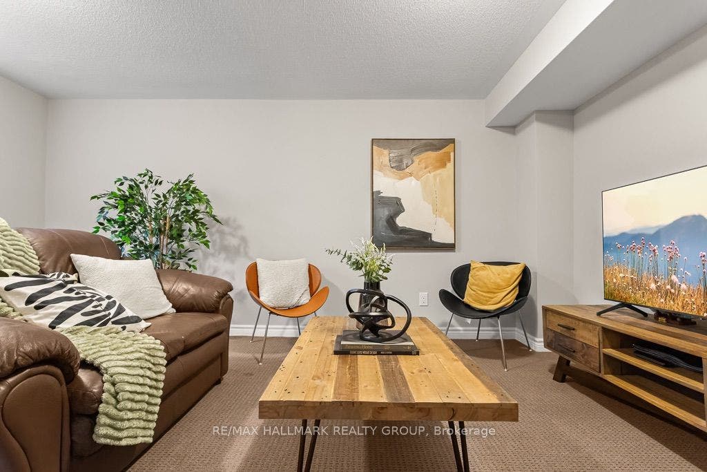 523 Thimbleberry Row, Orleans - Cumberland And Area, Ottawa ON K4A 1C2