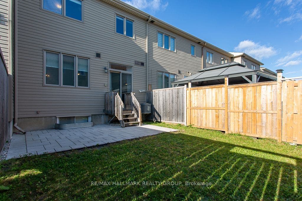 523 Thimbleberry Row, Orleans - Cumberland And Area, Ottawa ON K4A 1C2