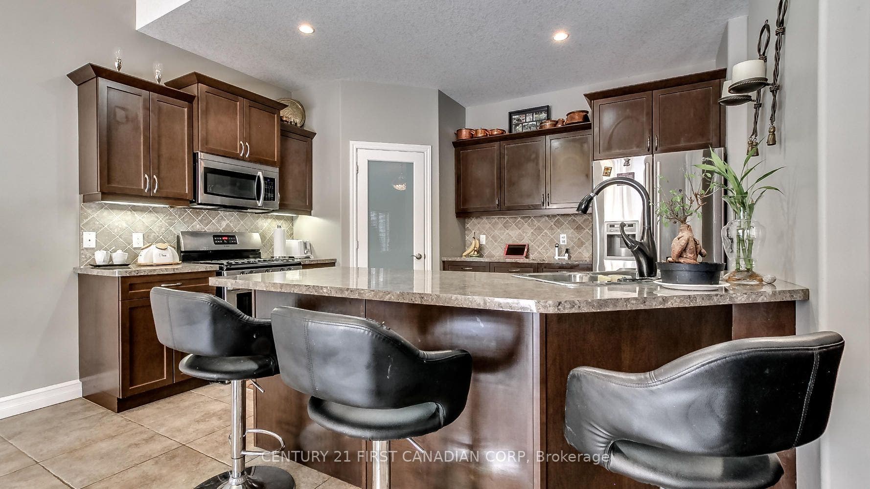 2746 Bateman Trail, London South, Middlesex ON N6L 0A8