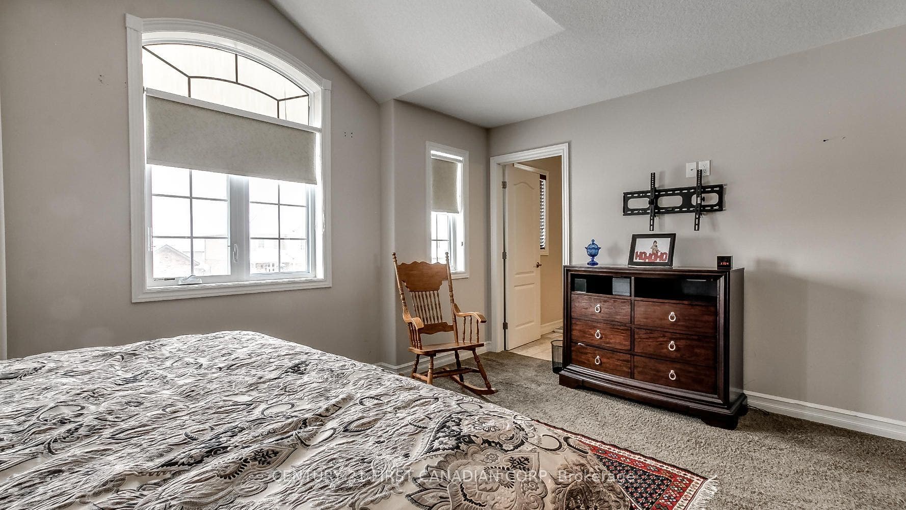 2746 Bateman Trail, London South, Middlesex ON N6L 0A8