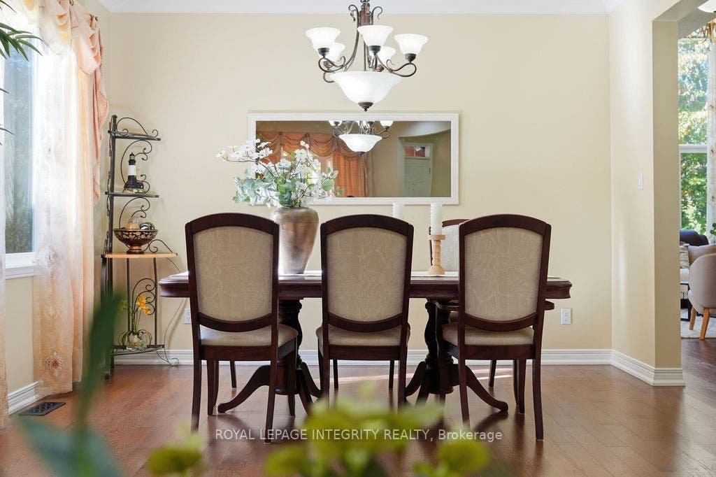 92 Maricona Way, Kanata, Ottawa ON K2T 1H3