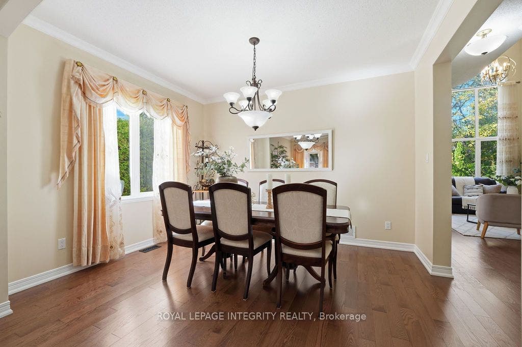 92 Maricona Way, Kanata, Ottawa ON K2T 1H3
