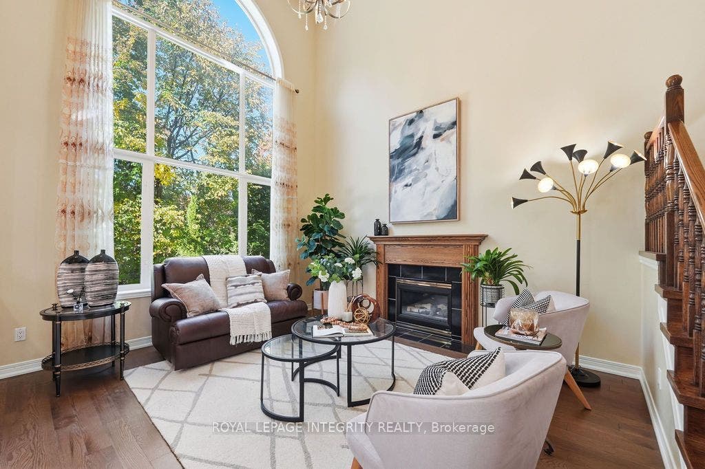 92 Maricona Way, Kanata, Ottawa ON K2T 1H3