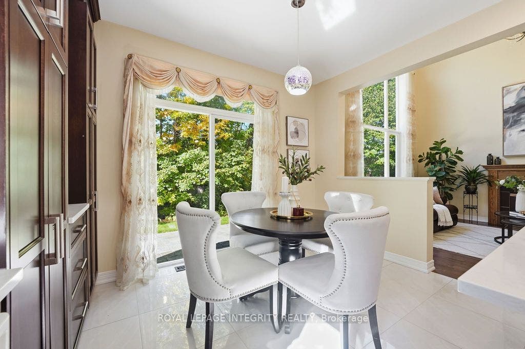 92 Maricona Way, Kanata, Ottawa ON K2T 1H3