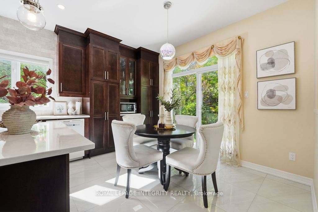92 Maricona Way, Kanata, Ottawa ON K2T 1H3