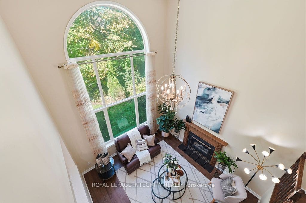 92 Maricona Way, Kanata, Ottawa ON K2T 1H3