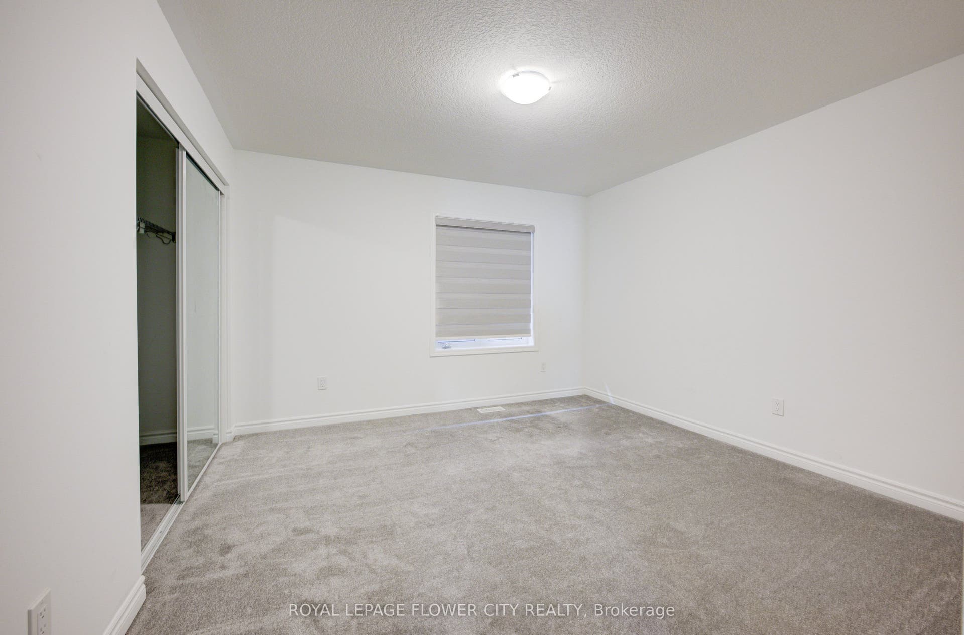 51 William Nador Street, Kitchener, Waterloo ON N2E 3X8 51 William Nador Street, Kitchener, Waterloo ON N2E 3X8