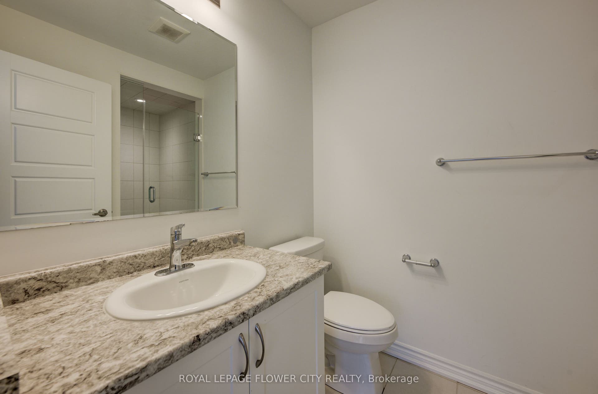 51 William Nador Street, Kitchener, Waterloo ON N2E 3X8 51 William Nador Street, Kitchener, Waterloo ON N2E 3X8