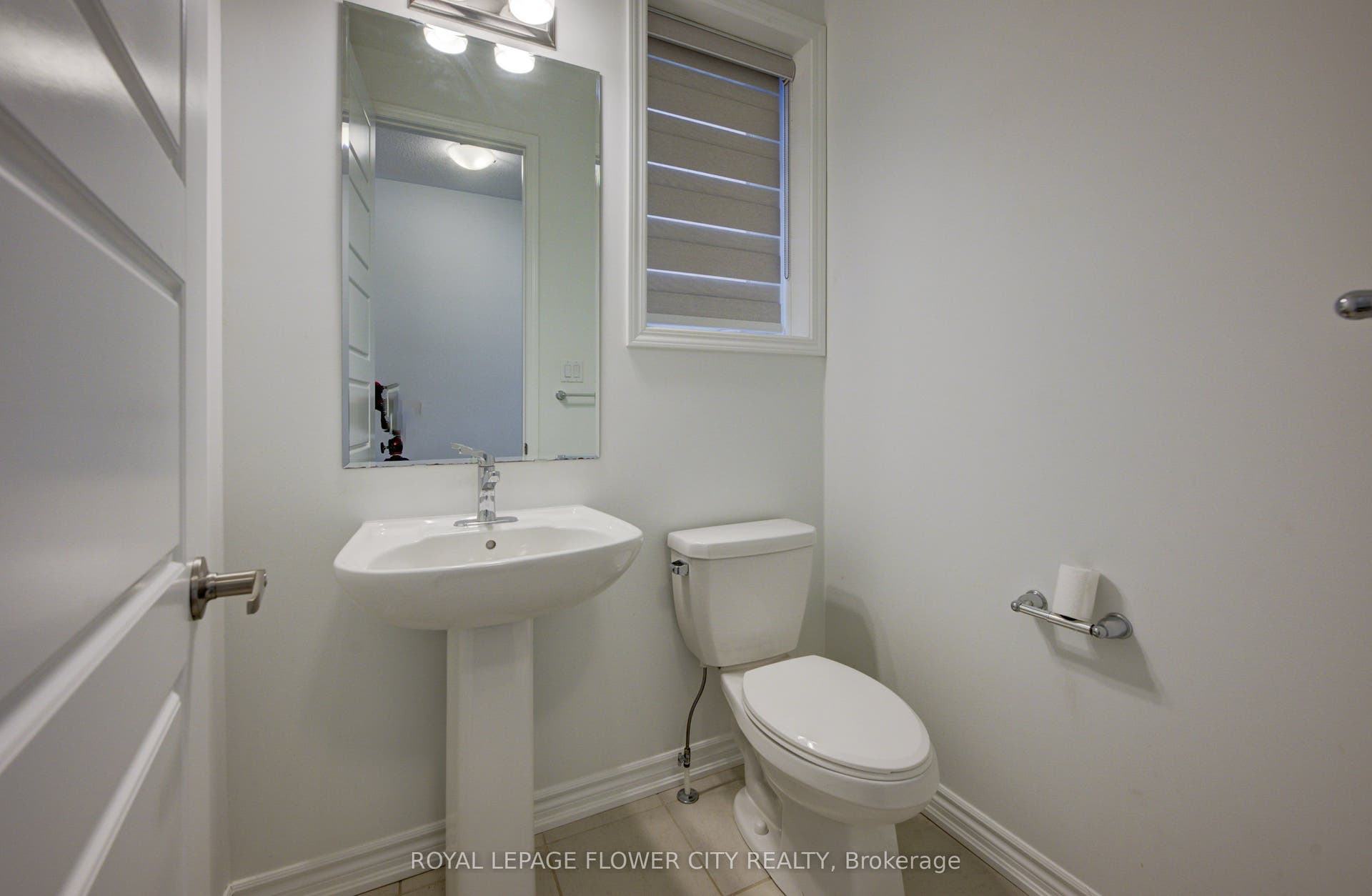 51 William Nador Street, Kitchener, Waterloo ON N2E 3X8 51 William Nador Street, Kitchener, Waterloo ON N2E 3X8