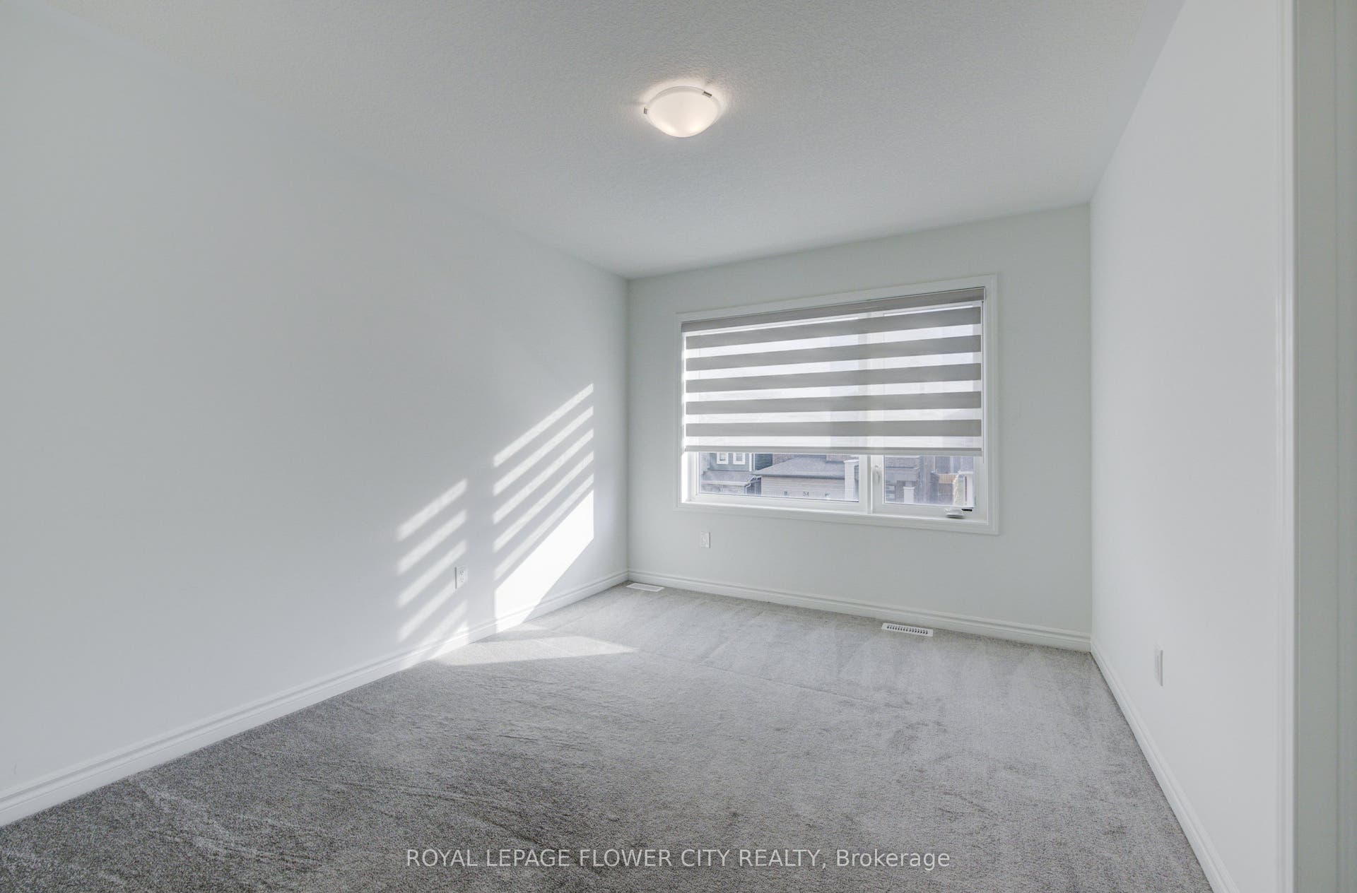51 William Nador Street, Kitchener, Waterloo ON N2E 3X8 51 William Nador Street, Kitchener, Waterloo ON N2E 3X8