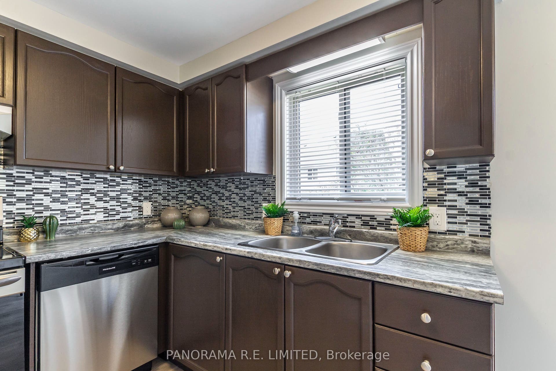 159 Northview Heights Drive, Cambridge, Cambridge, Waterloo ON N1R 7M1