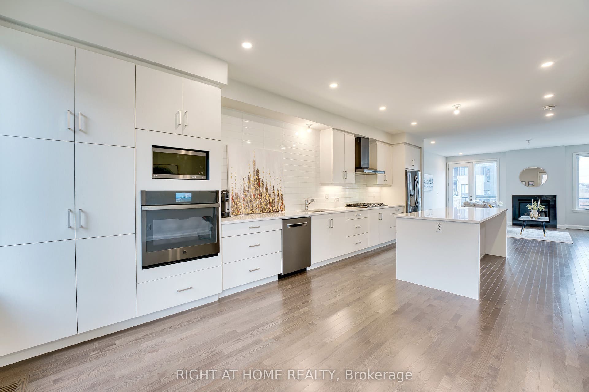 153 BOUNDSTONE Way, Kanata, Ottawa ON K2T 0M5 153 BOUNDSTONE Way, Kanata, Ottawa ON K2T 0M5