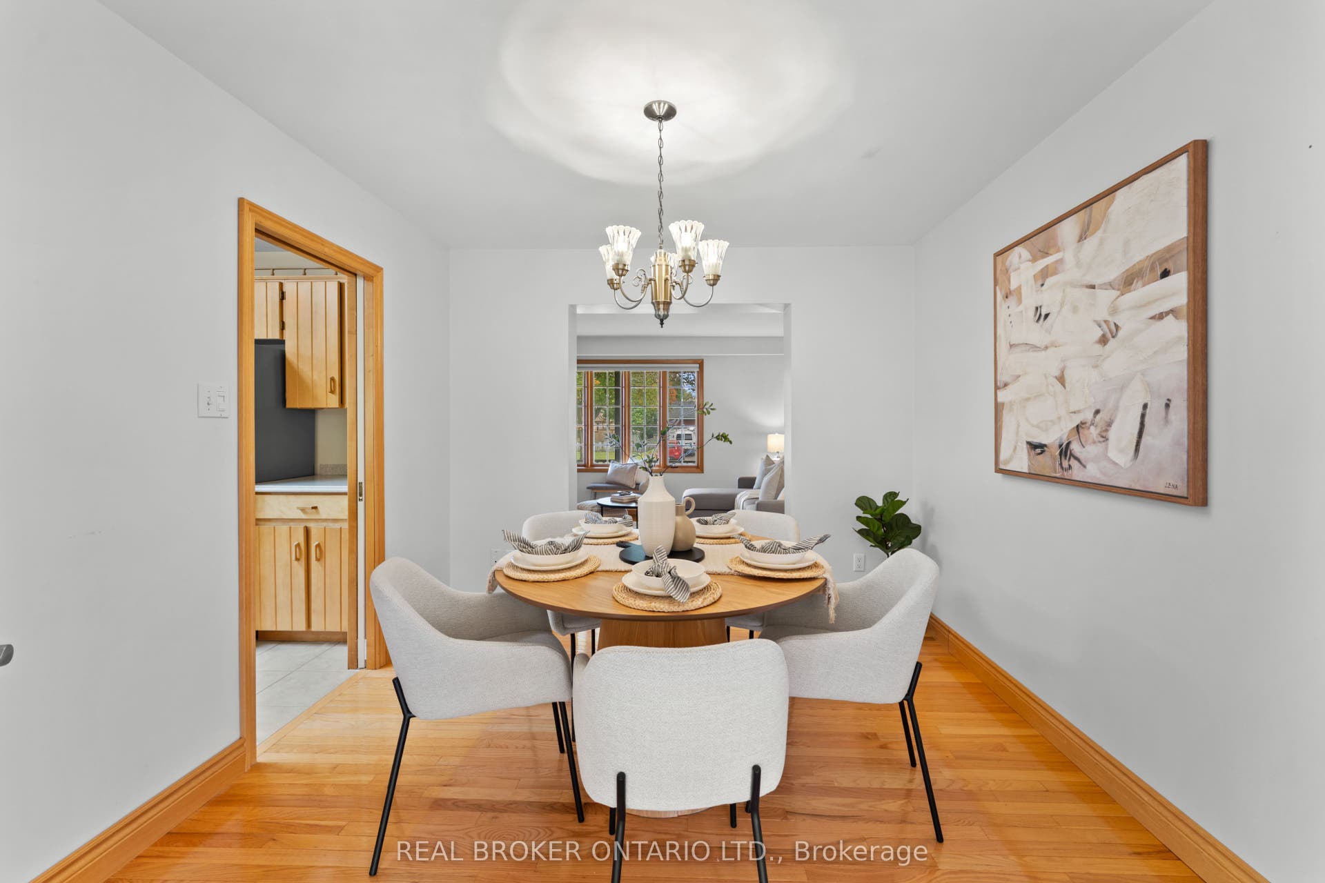 804 Pinewood Drive, Peterborough, Peterborough ON K9K 1L4