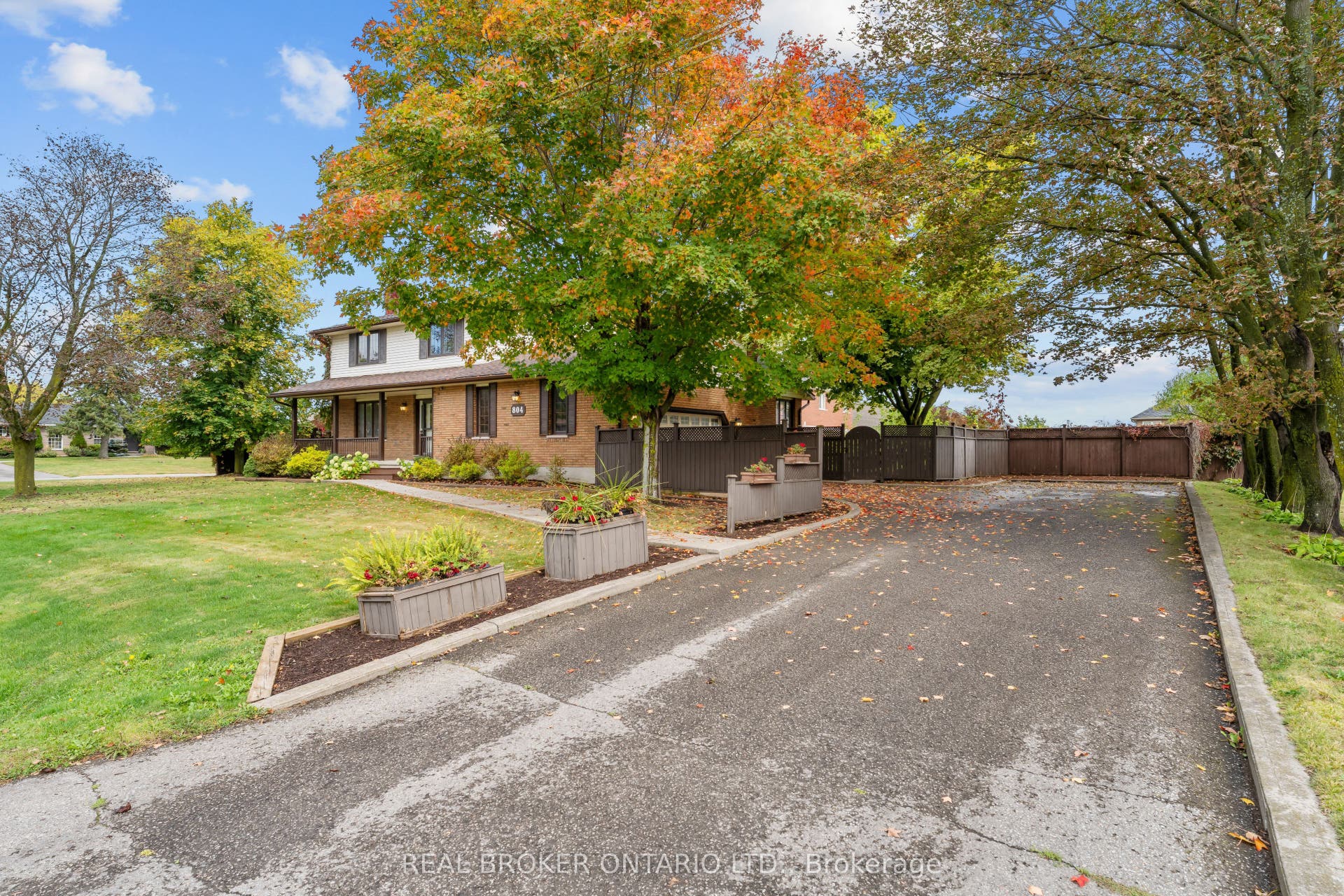 804 Pinewood Drive, Peterborough, Peterborough ON K9K 1L4