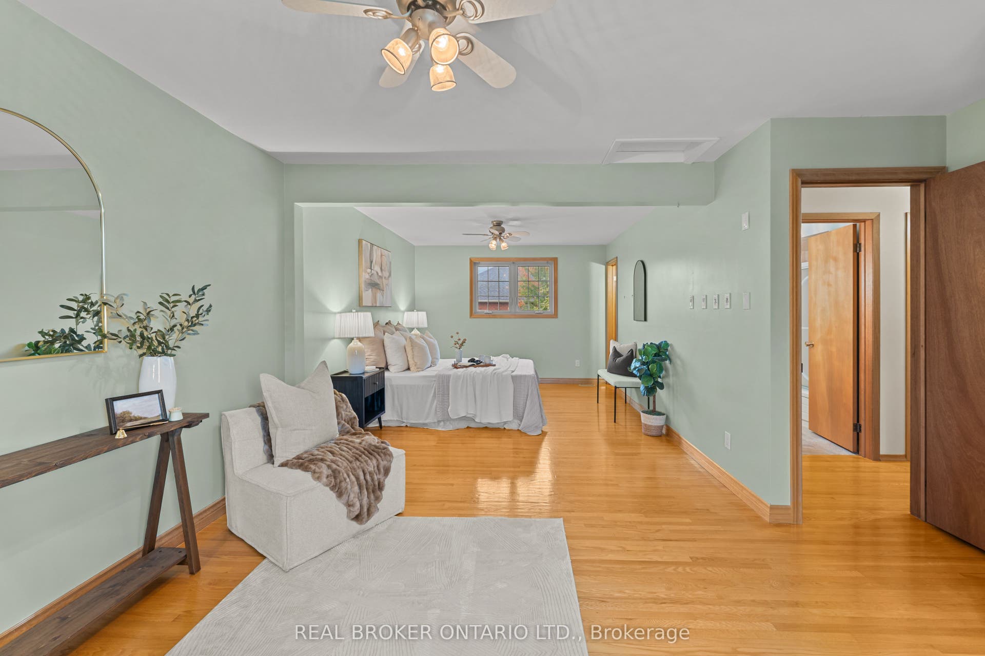 804 Pinewood Drive, Peterborough, Peterborough ON K9K 1L4