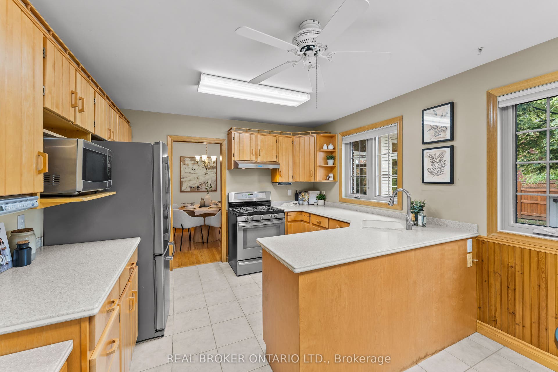 804 Pinewood Drive, Peterborough, Peterborough ON K9K 1L4