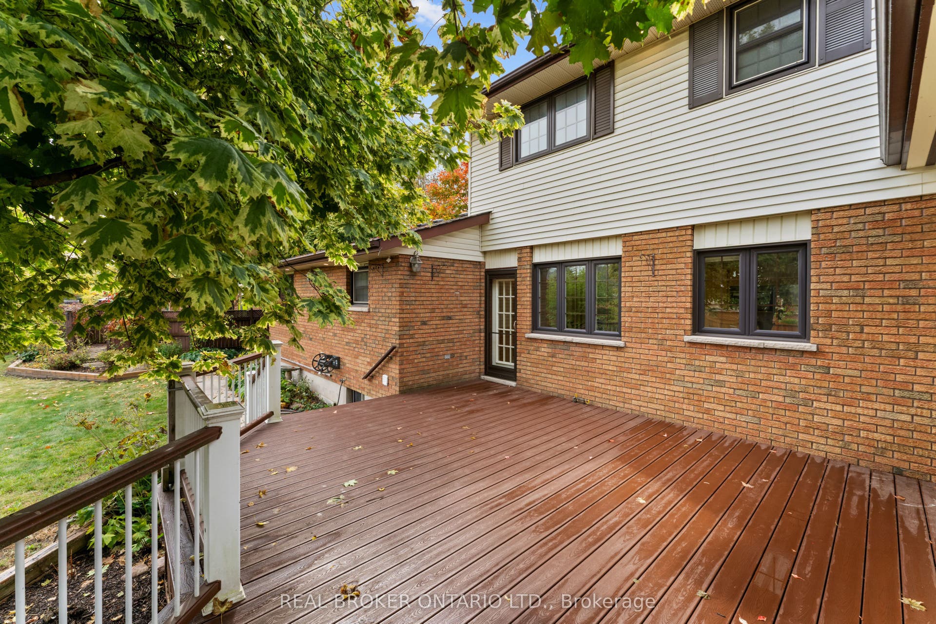 804 Pinewood Drive, Peterborough, Peterborough ON K9K 1L4