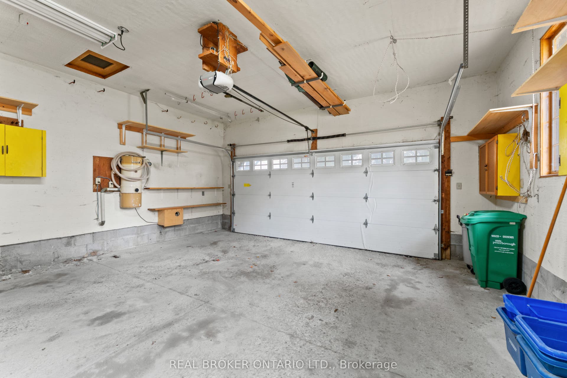 804 Pinewood Drive, Peterborough, Peterborough ON K9K 1L4