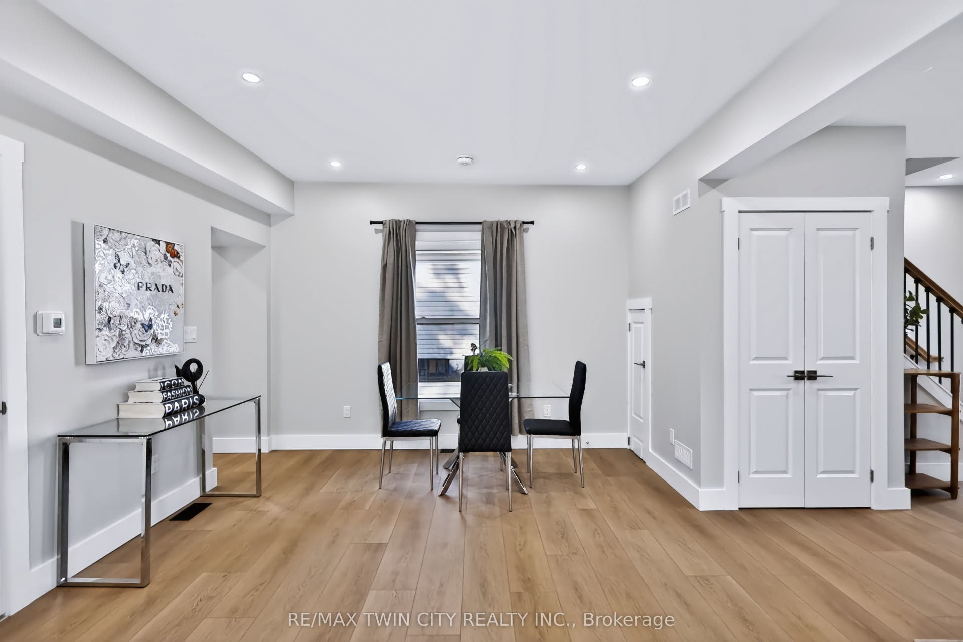 9 Walter Street, Brantford, Brantford ON N3S 1N4