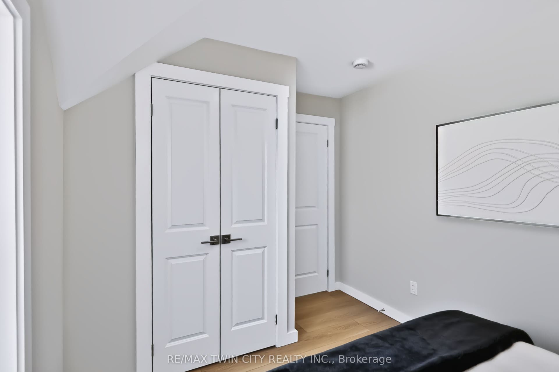 9 Walter Street, Brantford, Brantford ON N3S 1N4