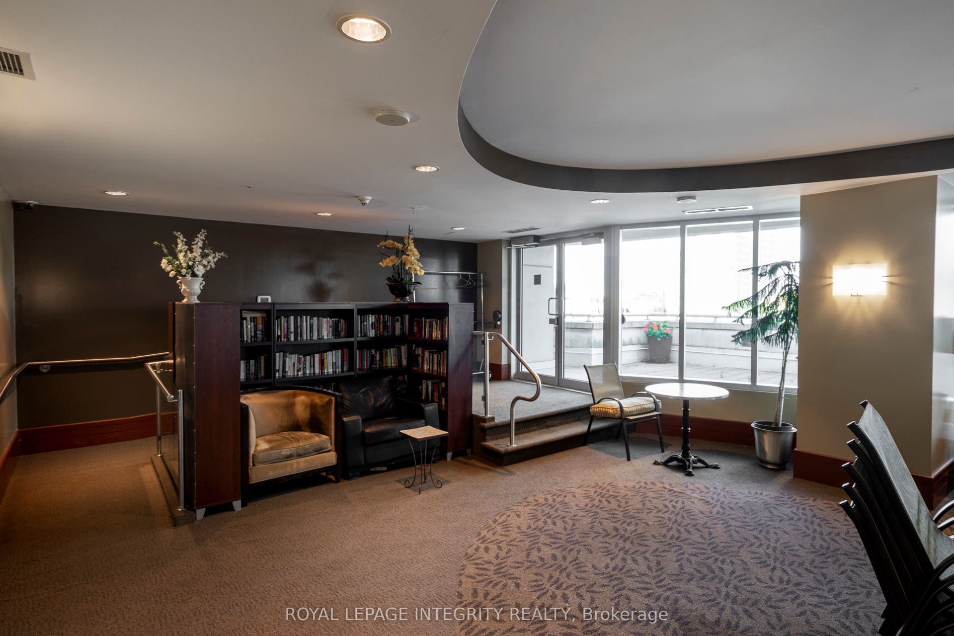 234 Rideau Street, #903, Lower Town - Sandy Hill, Ottawa ON K1N 0A9 234 Rideau Street, #903, Lower Town - Sandy Hill, Ottawa ON K1N 0A9