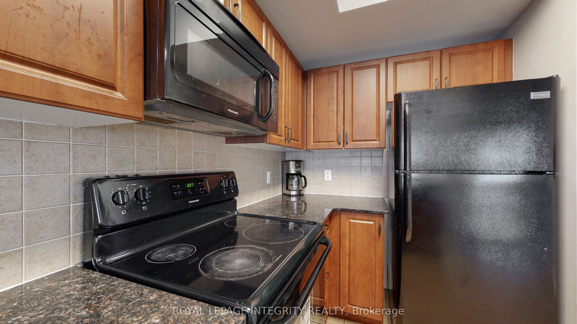 234 Rideau Street, #903, Lower Town - Sandy Hill, Ottawa ON K1N 0A9 234 Rideau Street, #903, Lower Town - Sandy Hill, Ottawa ON K1N 0A9
