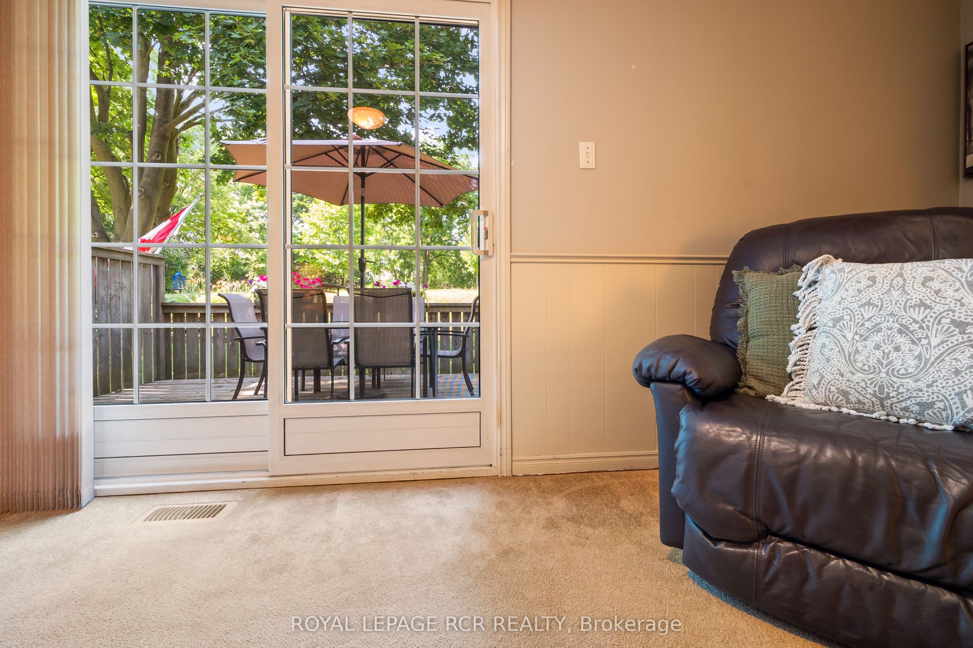 137 White Pine Crescent, Waterloo, Waterloo ON N2V 1B3 137 White Pine Crescent, Waterloo, Waterloo ON N2V 1B3