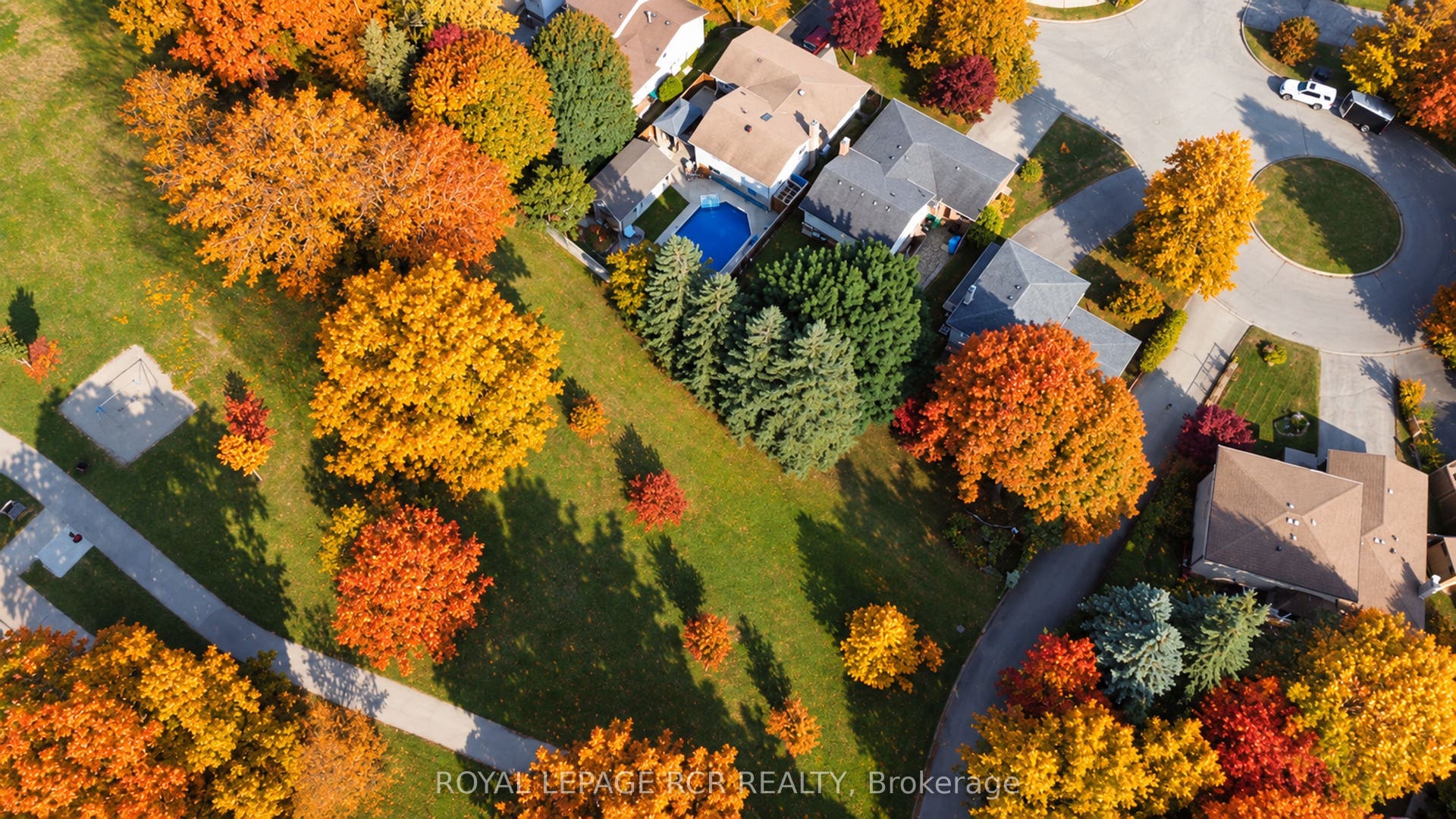 137 White Pine Crescent, Waterloo, Waterloo ON N2V 1B3 137 White Pine Crescent, Waterloo, Waterloo ON N2V 1B3