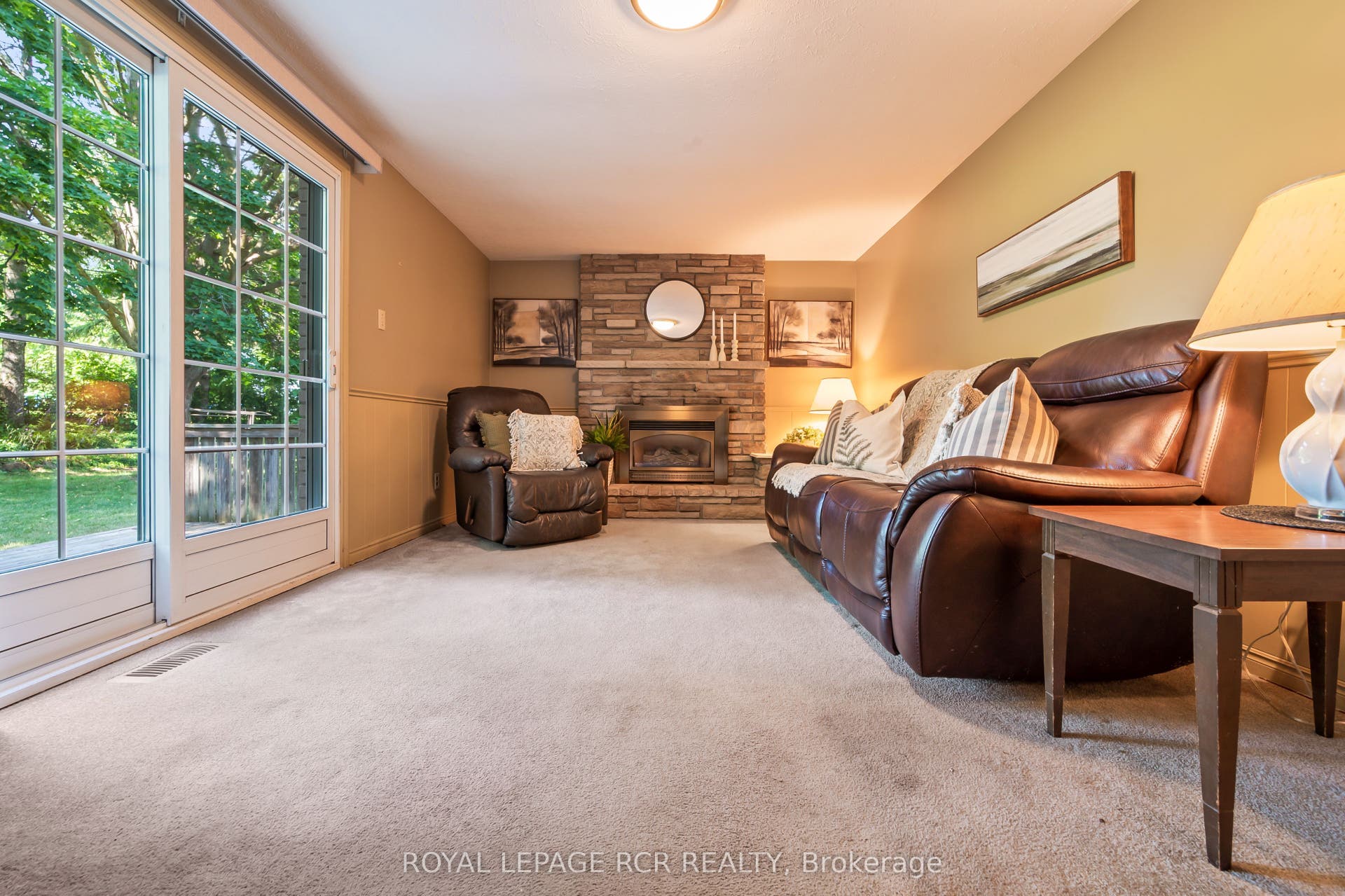 137 White Pine Crescent, Waterloo, Waterloo ON N2V 1B3 137 White Pine Crescent, Waterloo, Waterloo ON N2V 1B3