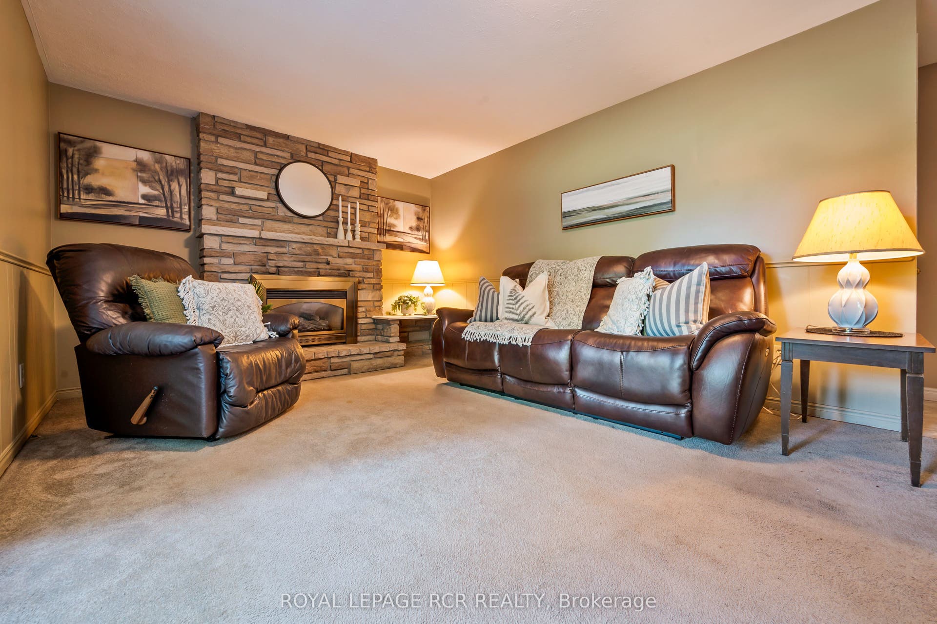 137 White Pine Crescent, Waterloo, Waterloo ON N2V 1B3 137 White Pine Crescent, Waterloo, Waterloo ON N2V 1B3