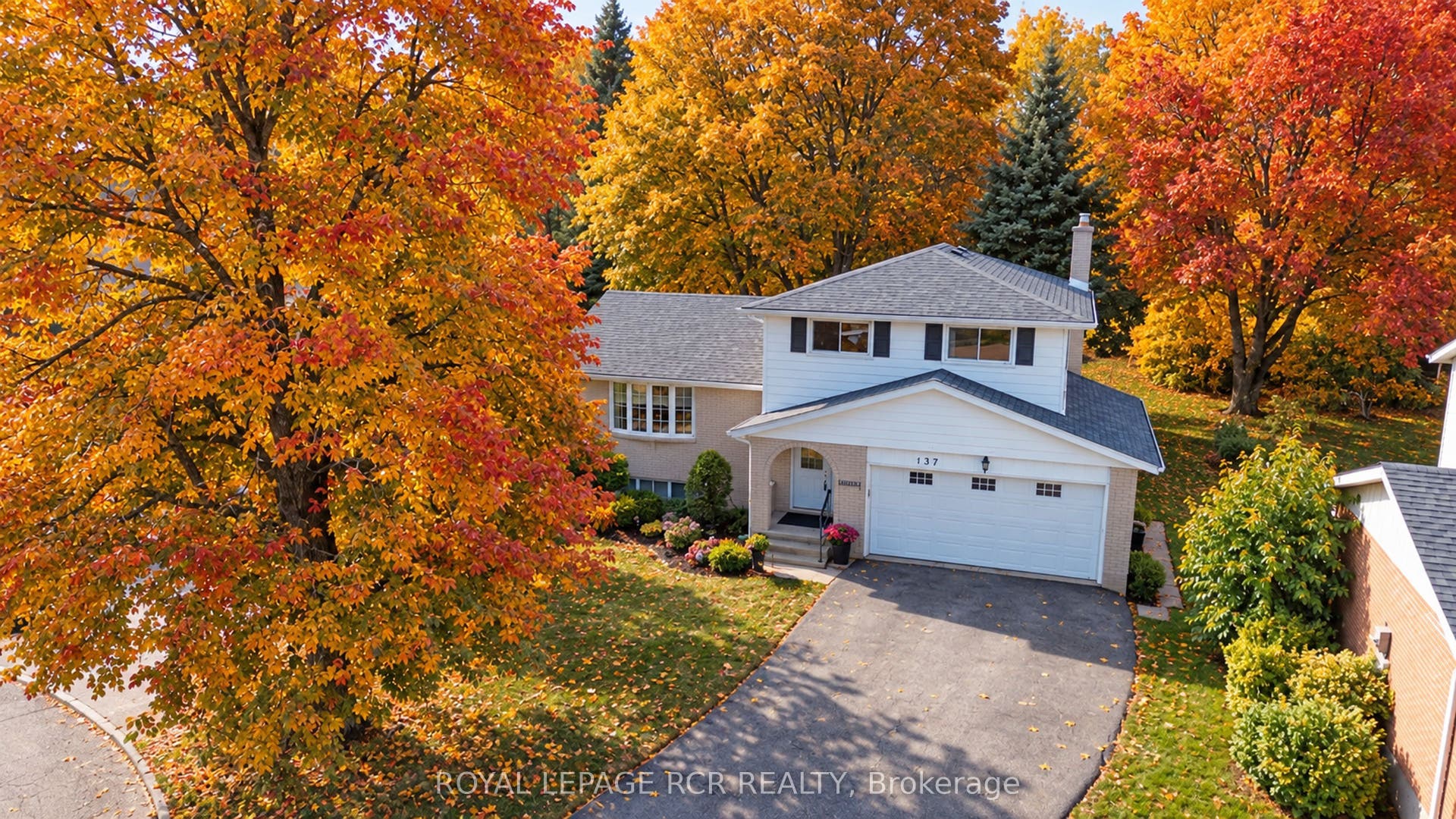 137 White Pine Crescent, Waterloo, Waterloo ON N2V 1B3 137 White Pine Crescent, Waterloo, Waterloo ON N2V 1B3