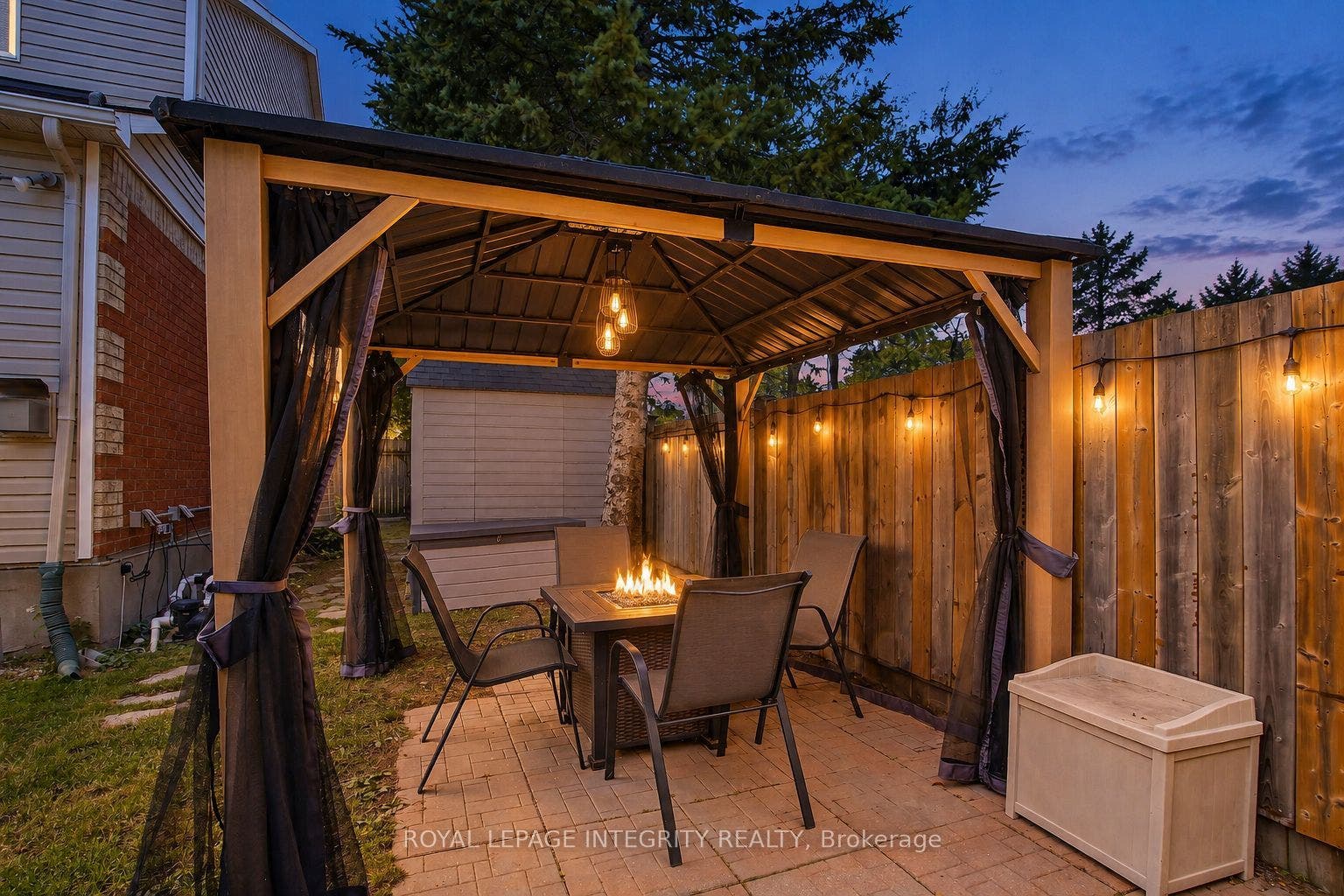 1 Chantilly Gate, Stittsville - Munster - Richmond, Ottawa ON K2S 2B2