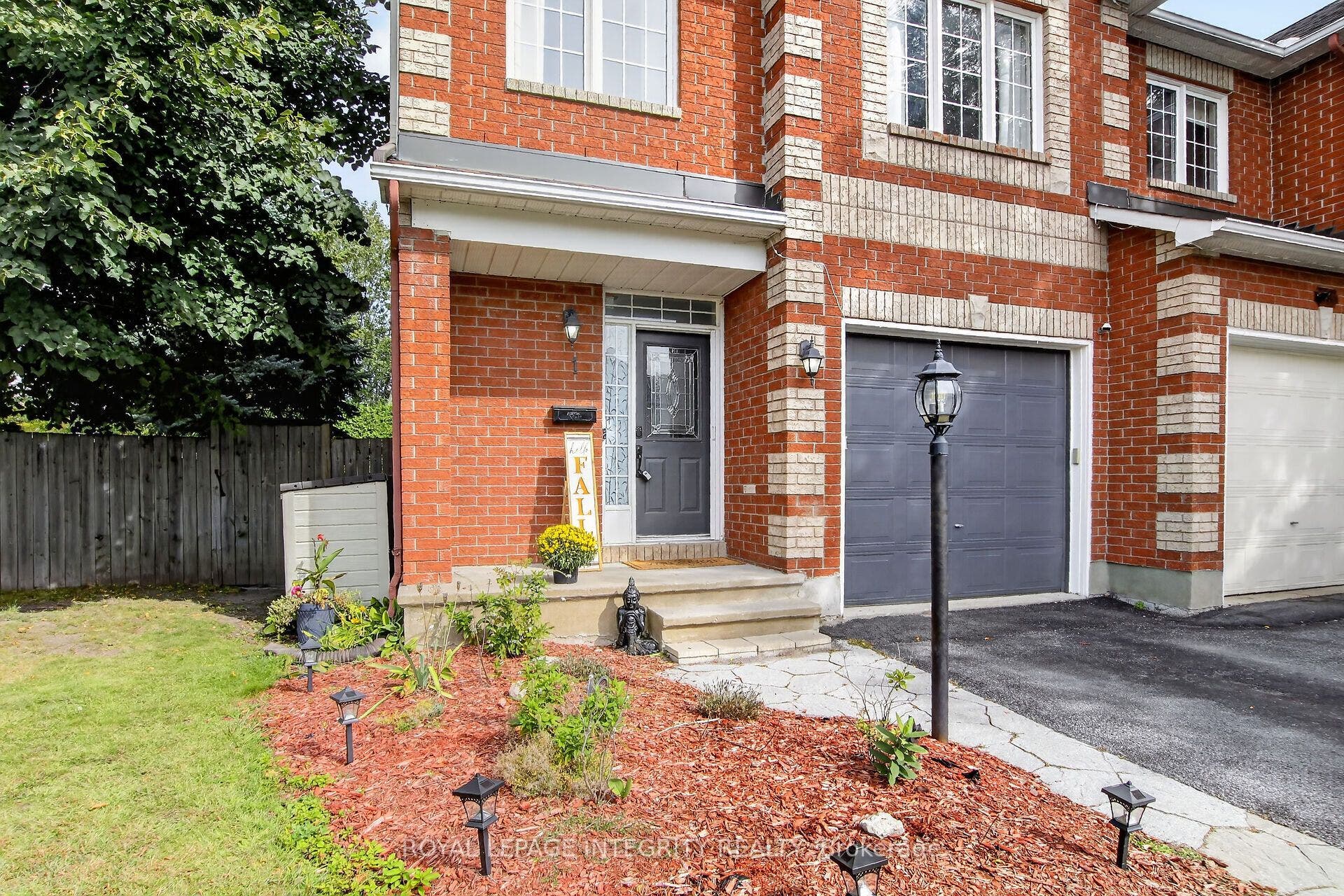 1 Chantilly Gate, Stittsville - Munster - Richmond, Ottawa ON K2S 2B2
