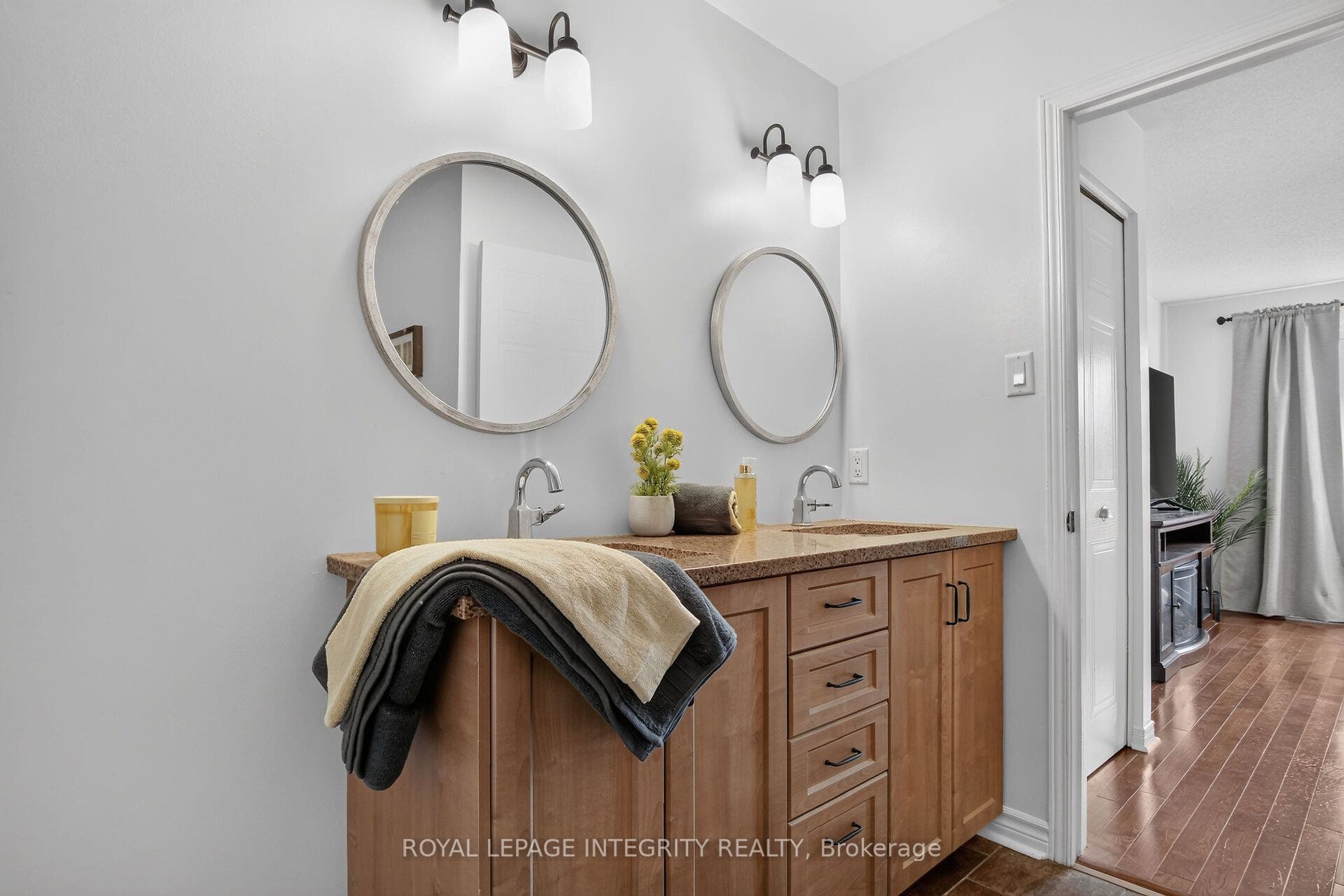 1 Chantilly Gate, Stittsville - Munster - Richmond, Ottawa ON K2S 2B2