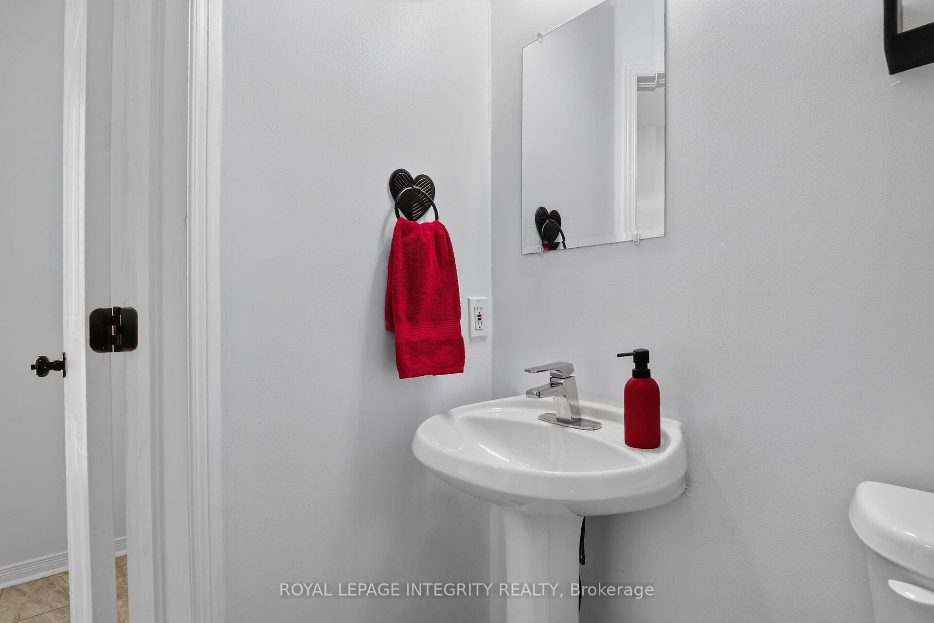 1 Chantilly Gate, Stittsville - Munster - Richmond, Ottawa ON K2S 2B2