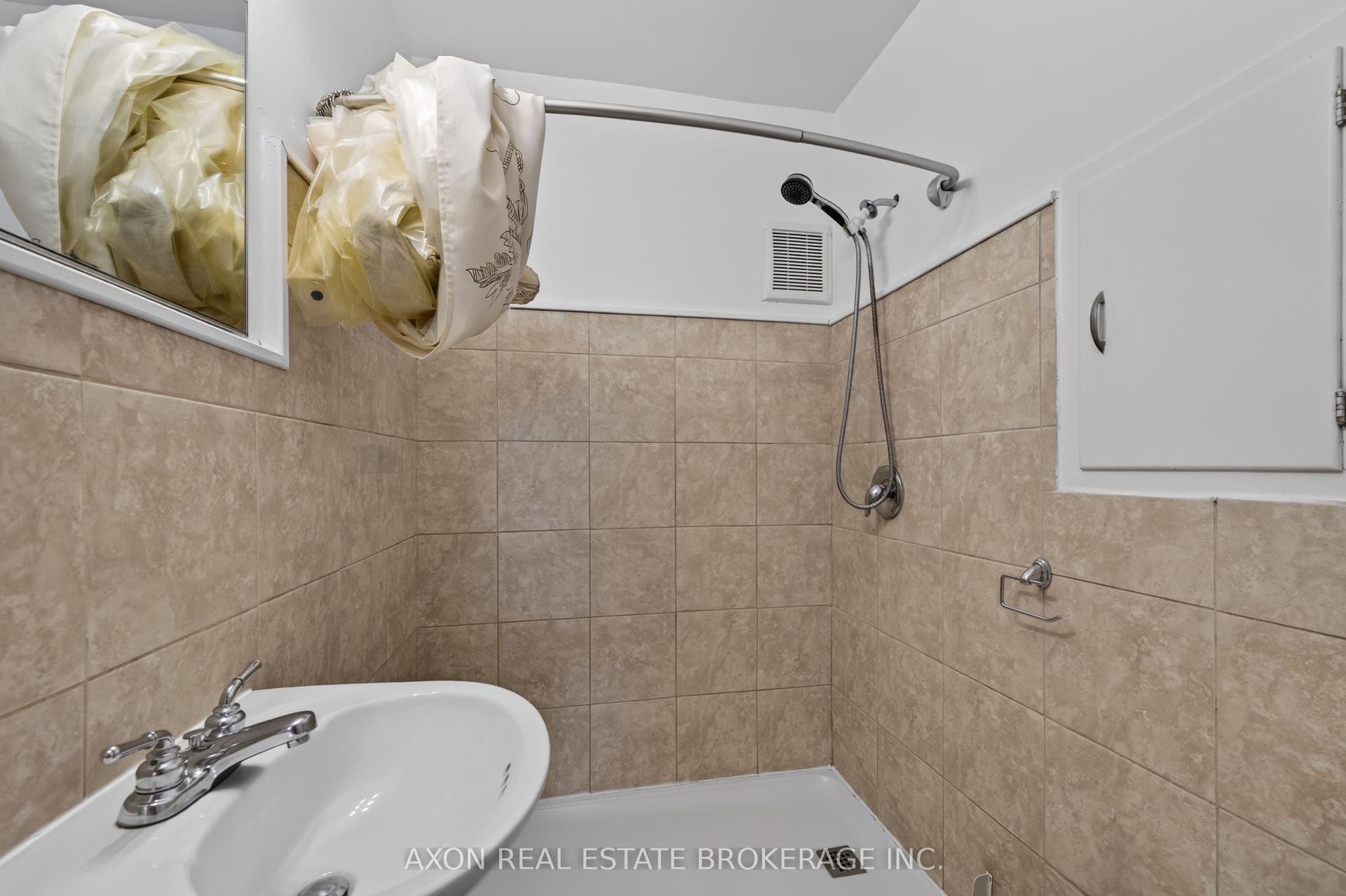 497 Alfred Street, Kingston, Frontenac ON K7K 4J4