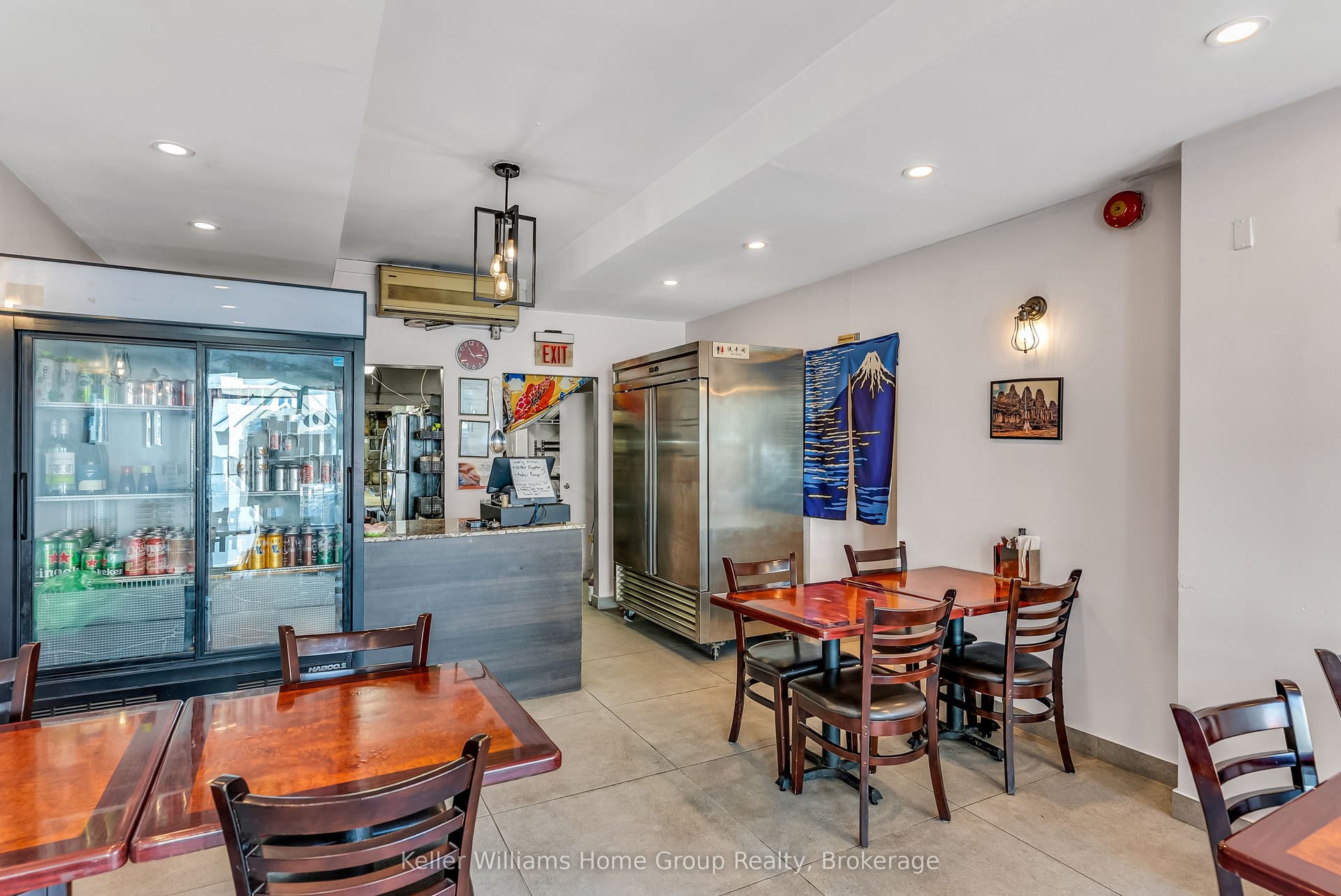 45 Cork Street E, #1B, Guelph, Wellington ON N1H 2Z3 45 Cork Street E, #1B, Guelph, Wellington ON N1H 2Z3